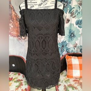 WHITE HOUSE BLACK MARKET  Black Lace Dress